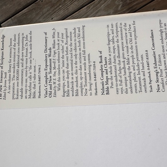 Nelson New Illustrated Bible Dictionary - Picture 3 of 10